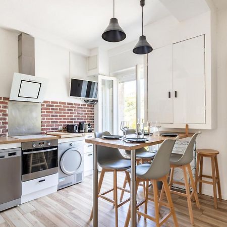 Superbe Appartement Dans Le Centre Historique Poitiers Exterior photo
